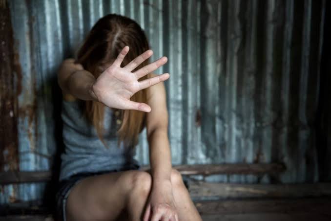 (51) Încurajează legea lui Moise căsătoria dintre abuzator și victimă în cazul unui viol? (Deuteronom 22:28-29)