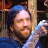 Brian Welch, un fost star rocker satanist mărturisește că Dumnezeu este Creatorul